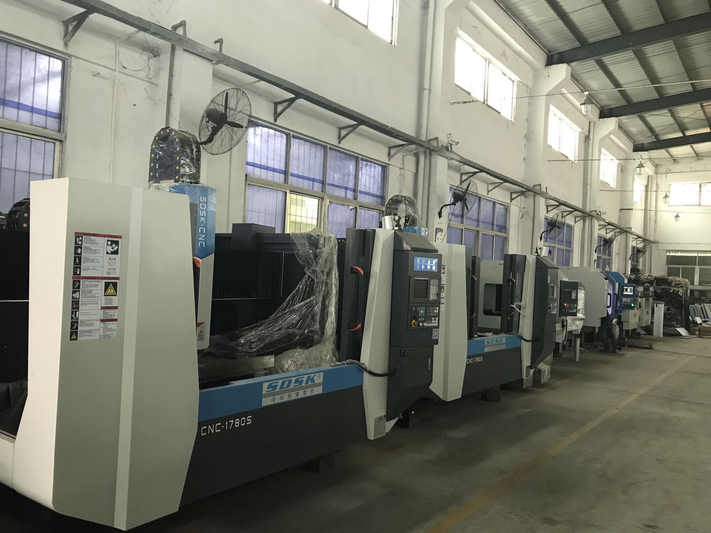 CNC加工中心、雕銑機(jī)和精雕機(jī)三者的區(qū)別有那些
